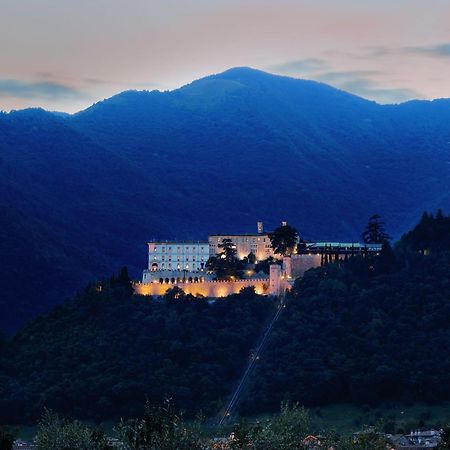 I Giardini Segreti Di Villa Marcello Marinelli Cison di Valmarino Exteriör bild
