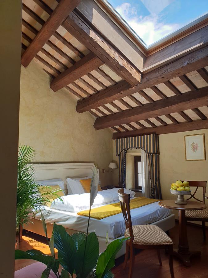 I Giardini Segreti Di Villa Marcello Marinelli Cison di Valmarino Exteriör bild