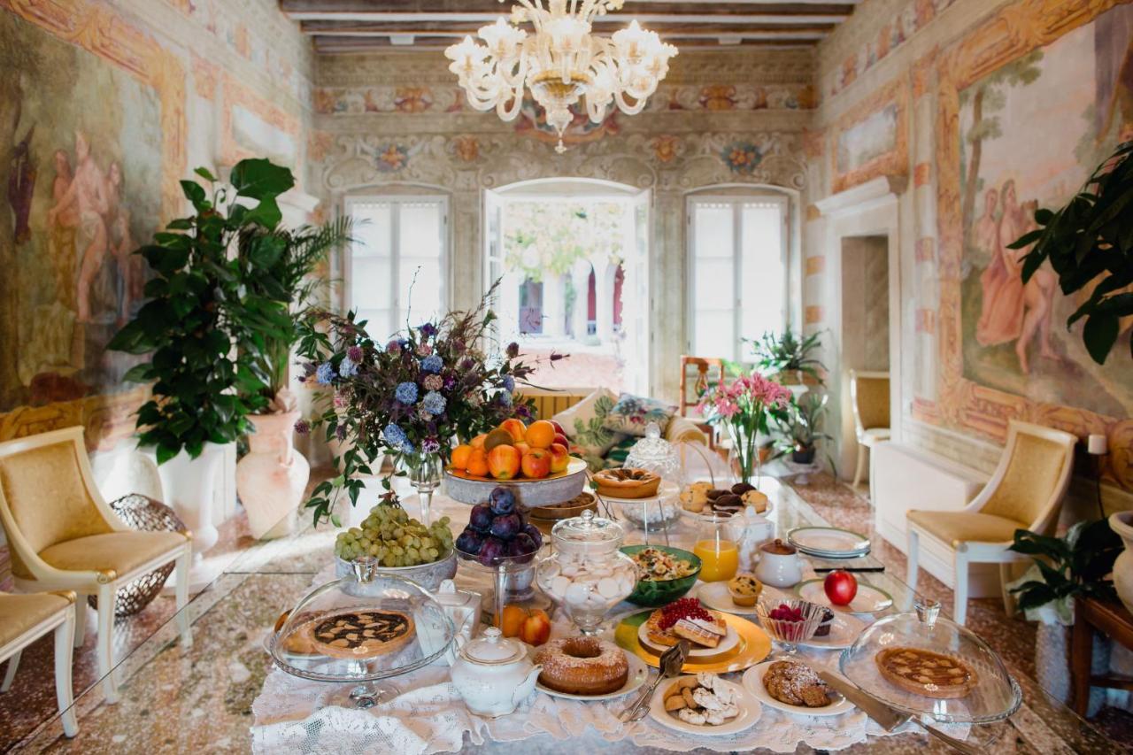 I Giardini Segreti Di Villa Marcello Marinelli Cison di Valmarino Exteriör bild